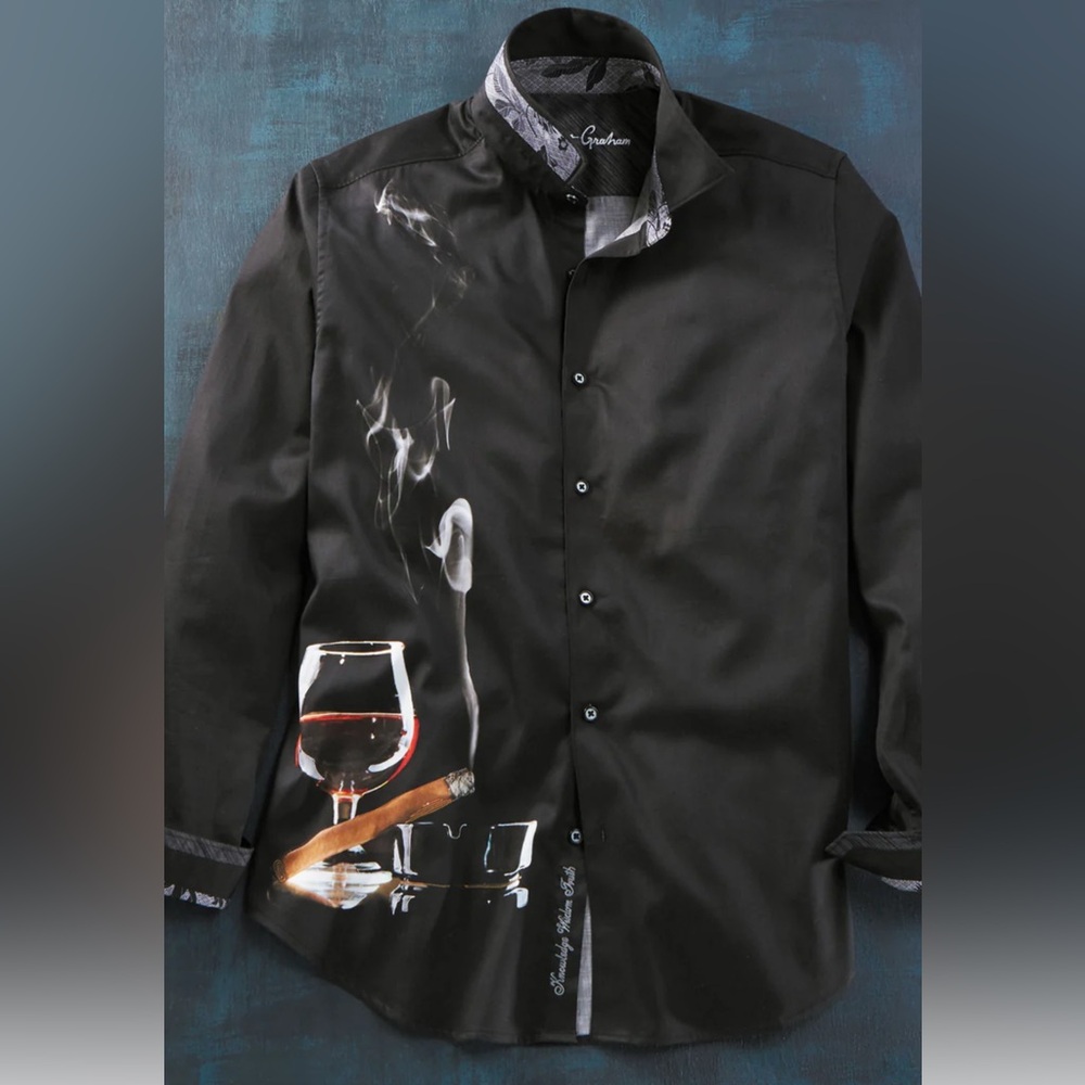 NWOT Robert Graham Man Cave Shirt